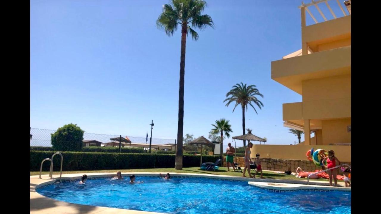 Beachfront Apartment In La Cala De Mijas Exterior foto